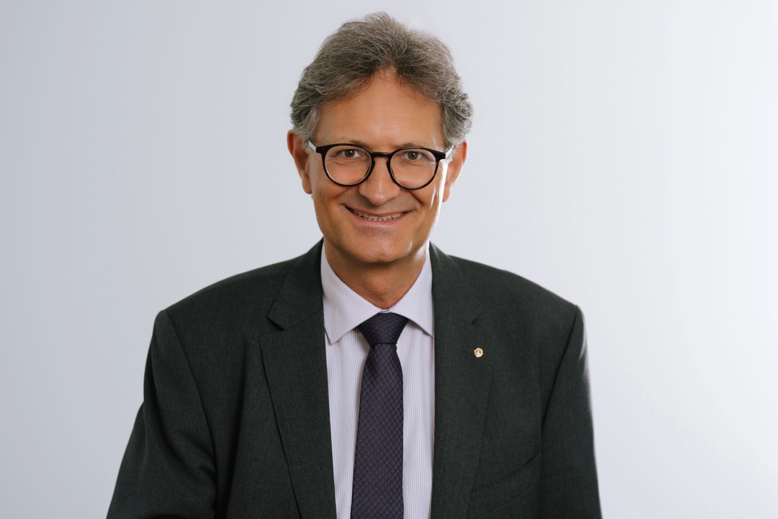 Dr. Stefan Gehrsitz